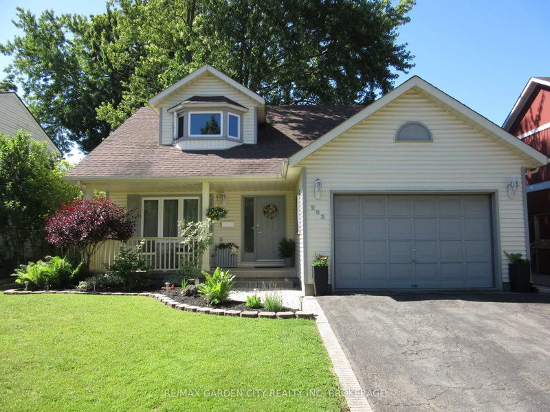 203 LEASIDE Drive