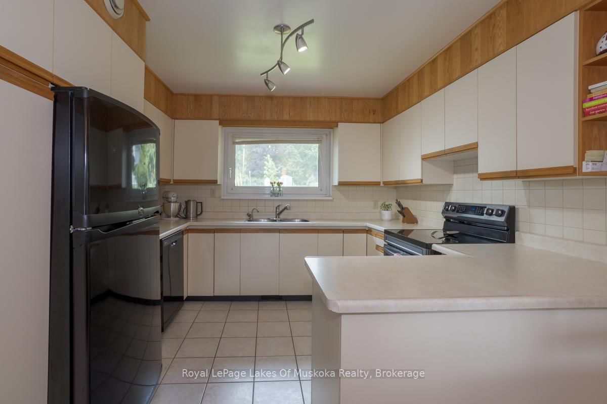 110 Dill Street • Bracebridge, ON photo 16