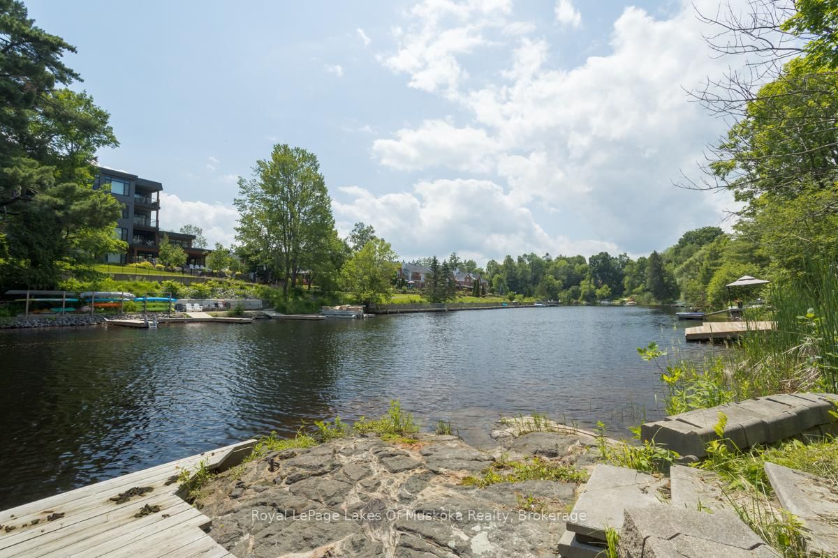 110 Dill Street • Bracebridge, ON photo 5