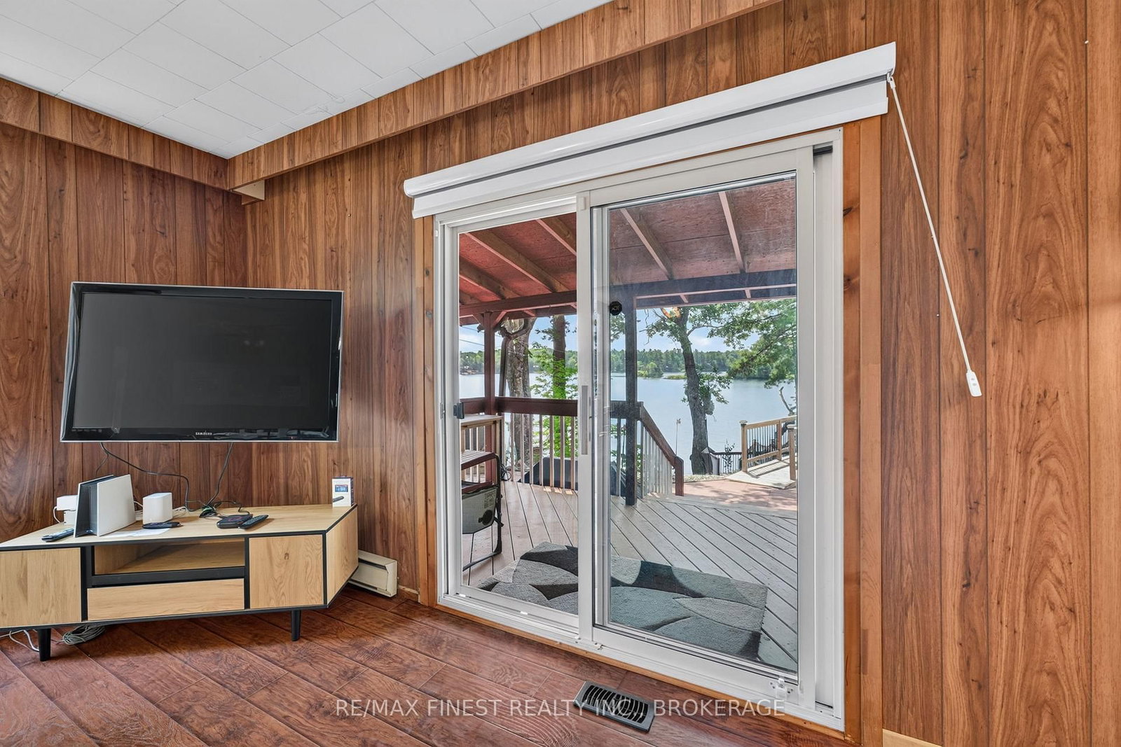 1067 E Island View Lane • Parham, ON photo 10
