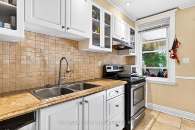 226 Ottawa Street S • Hamilton, ON photo 7