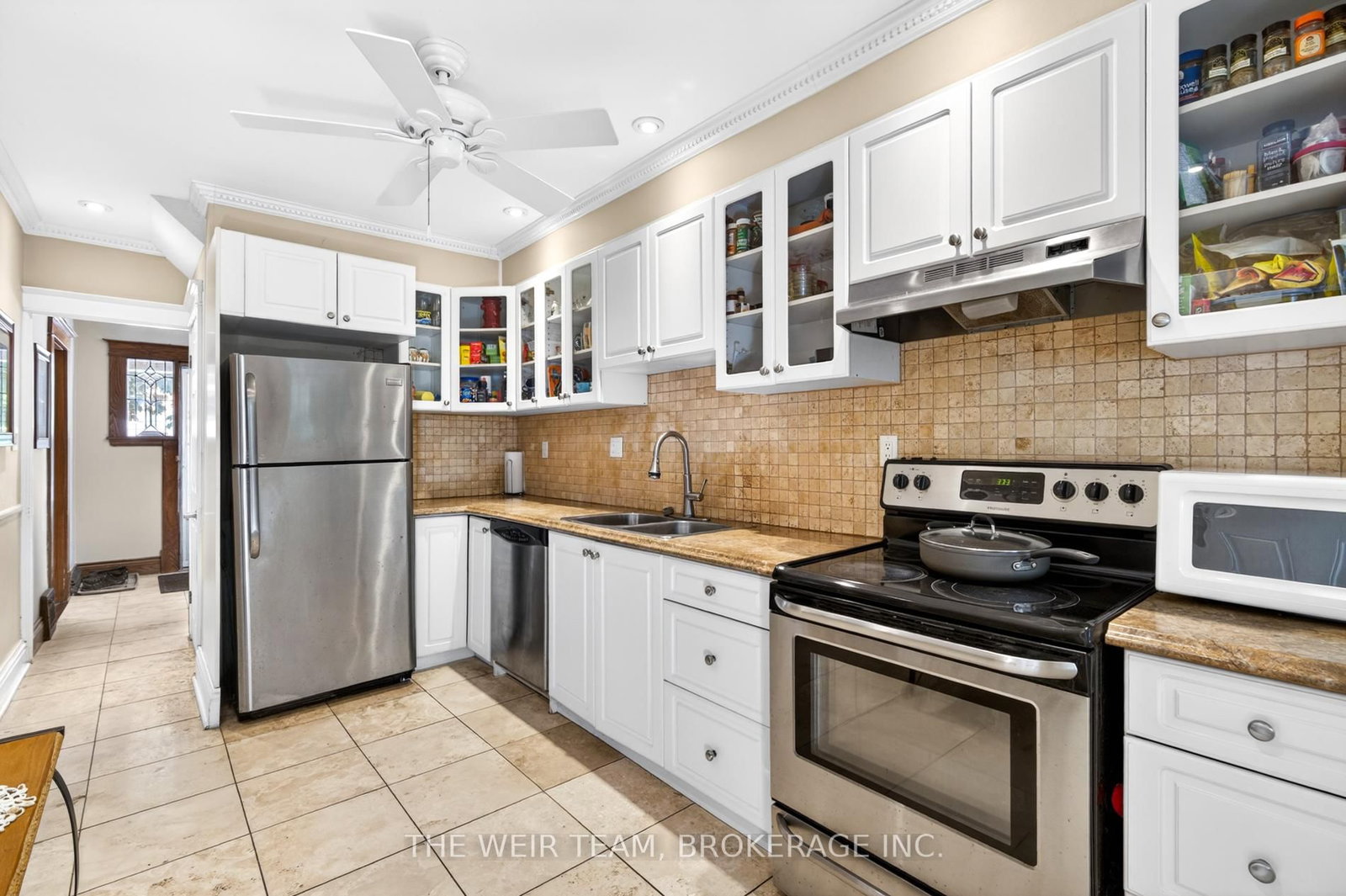 226 Ottawa Street S • Hamilton, ON photo 8