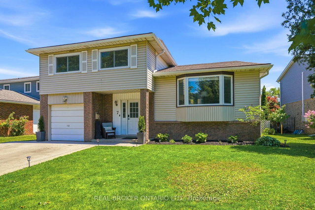 7 Fairington Crescent