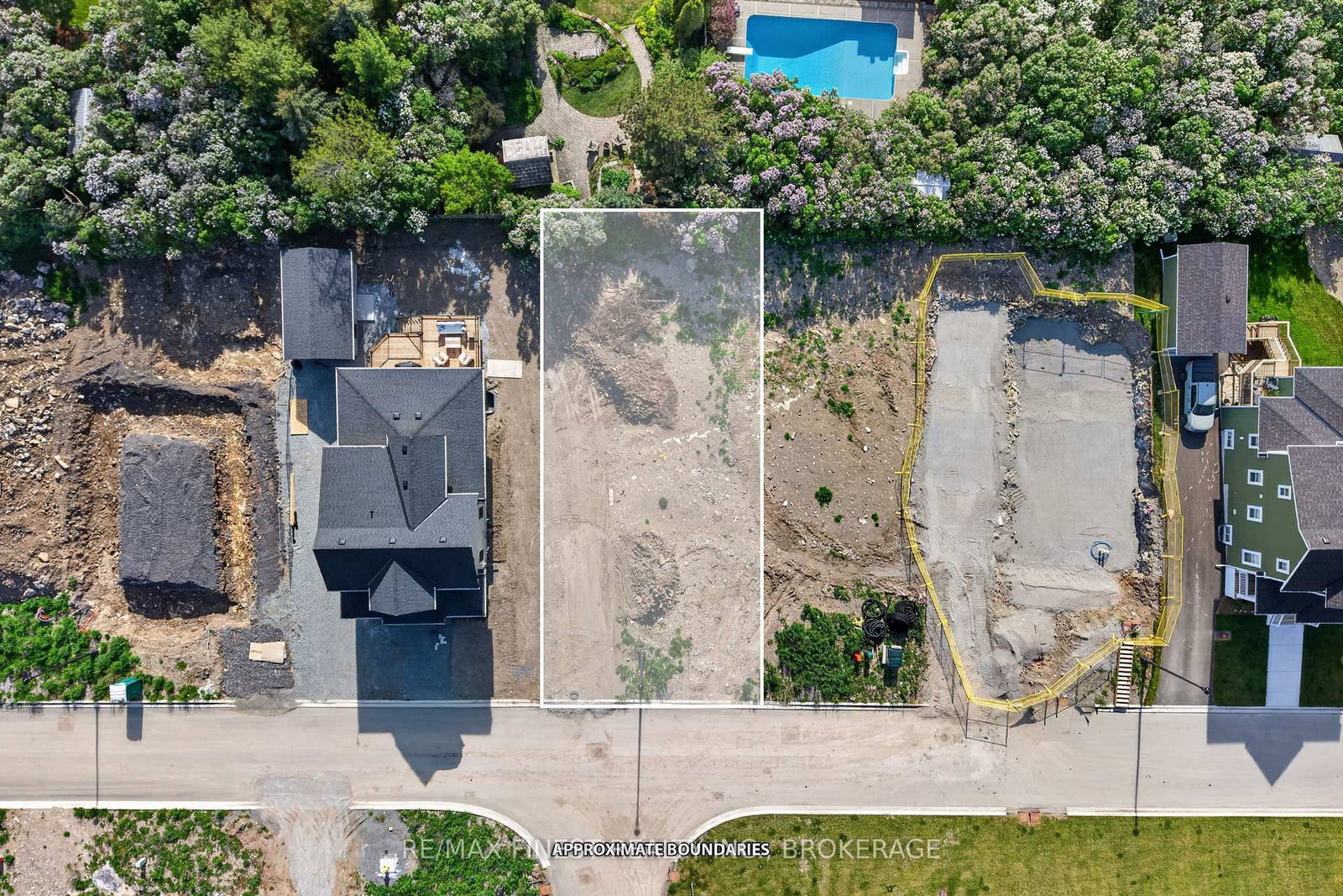 230 OLD KILN Crescent • Kingston, ON photo 2