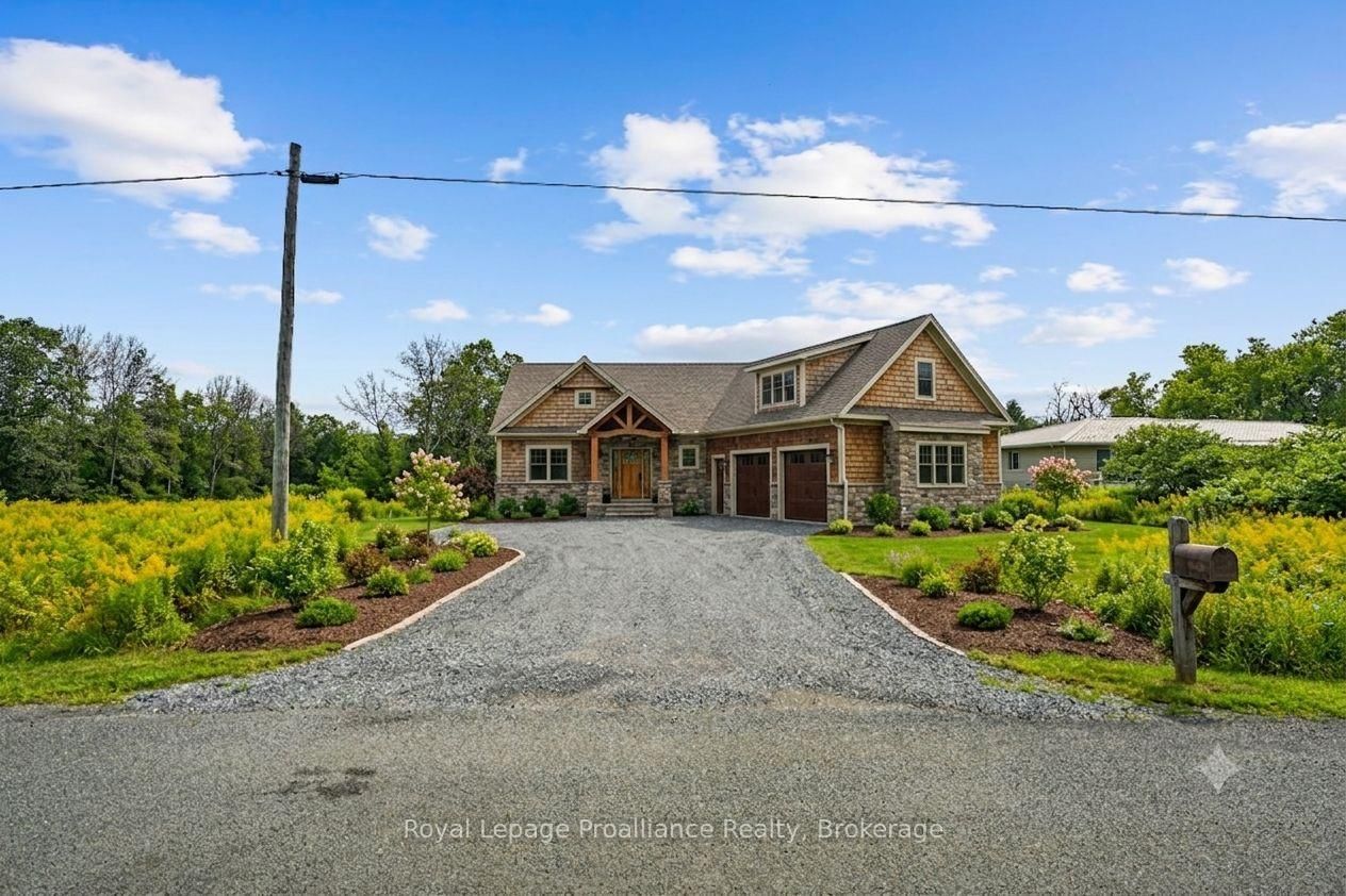 141 Portage Street • Trent Hills, ON photo 2