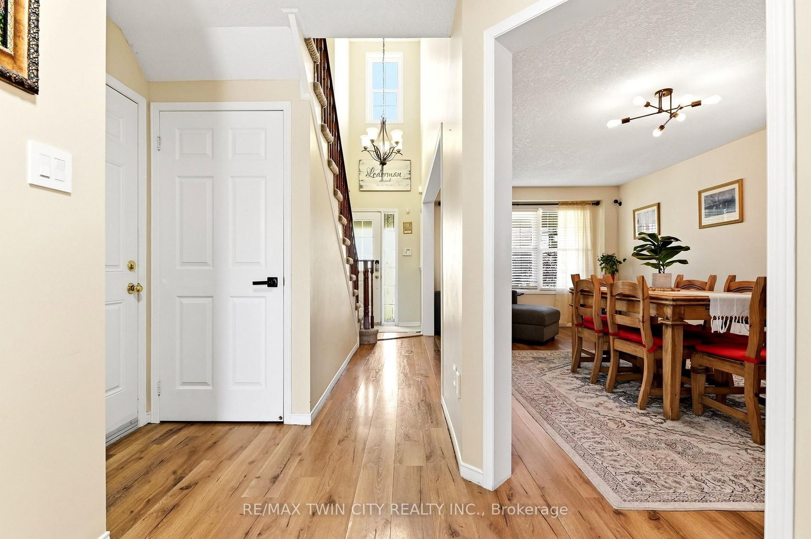 6 Jones Lane • Brantford, ON photo 2