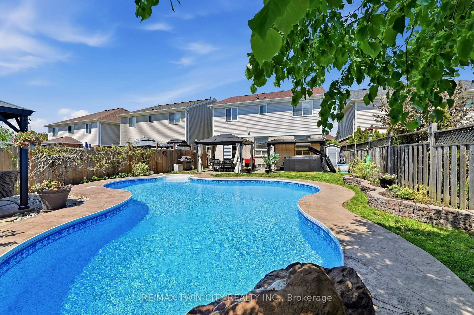 6 Jones Lane • Brantford, ON photo 34