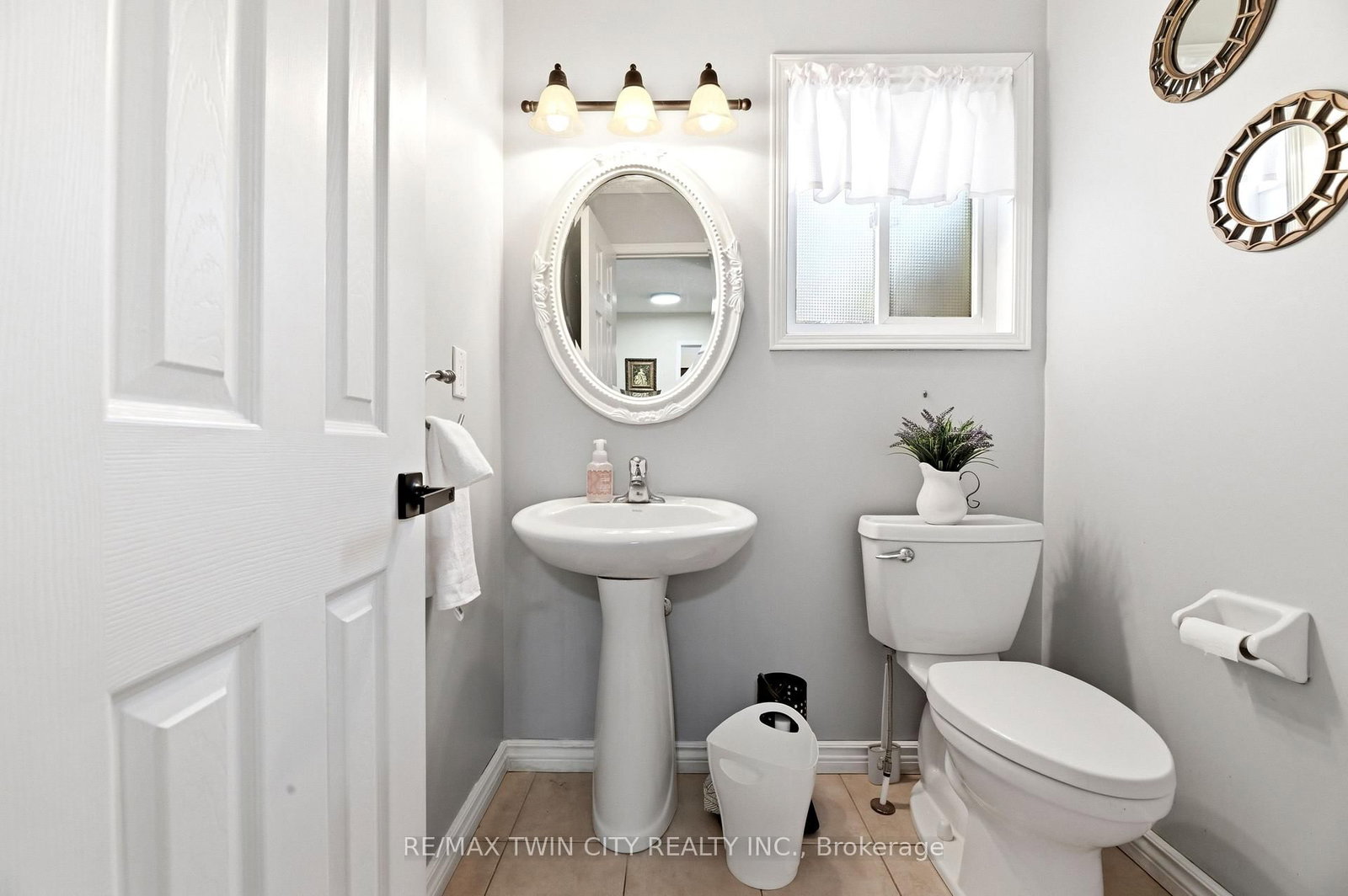 6 Jones Lane • Brantford, ON photo 7