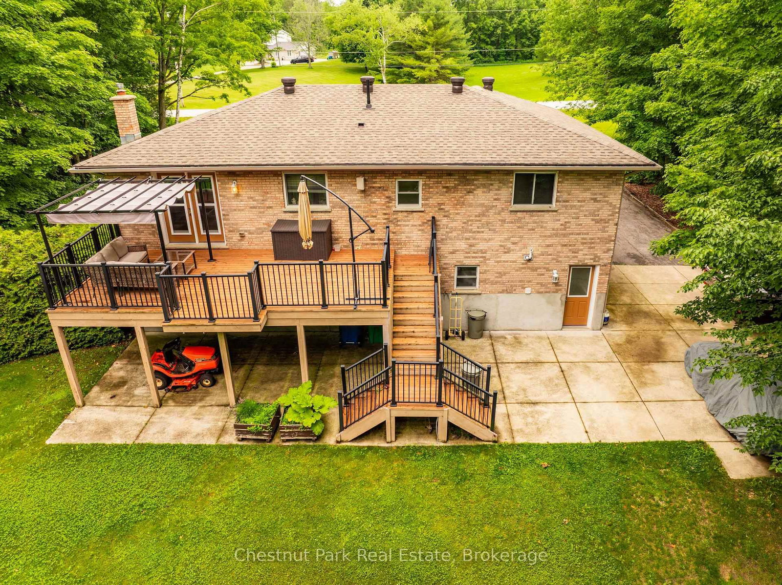 280134 Sideroad 15 • Georgian Bluffs, ON photo 44