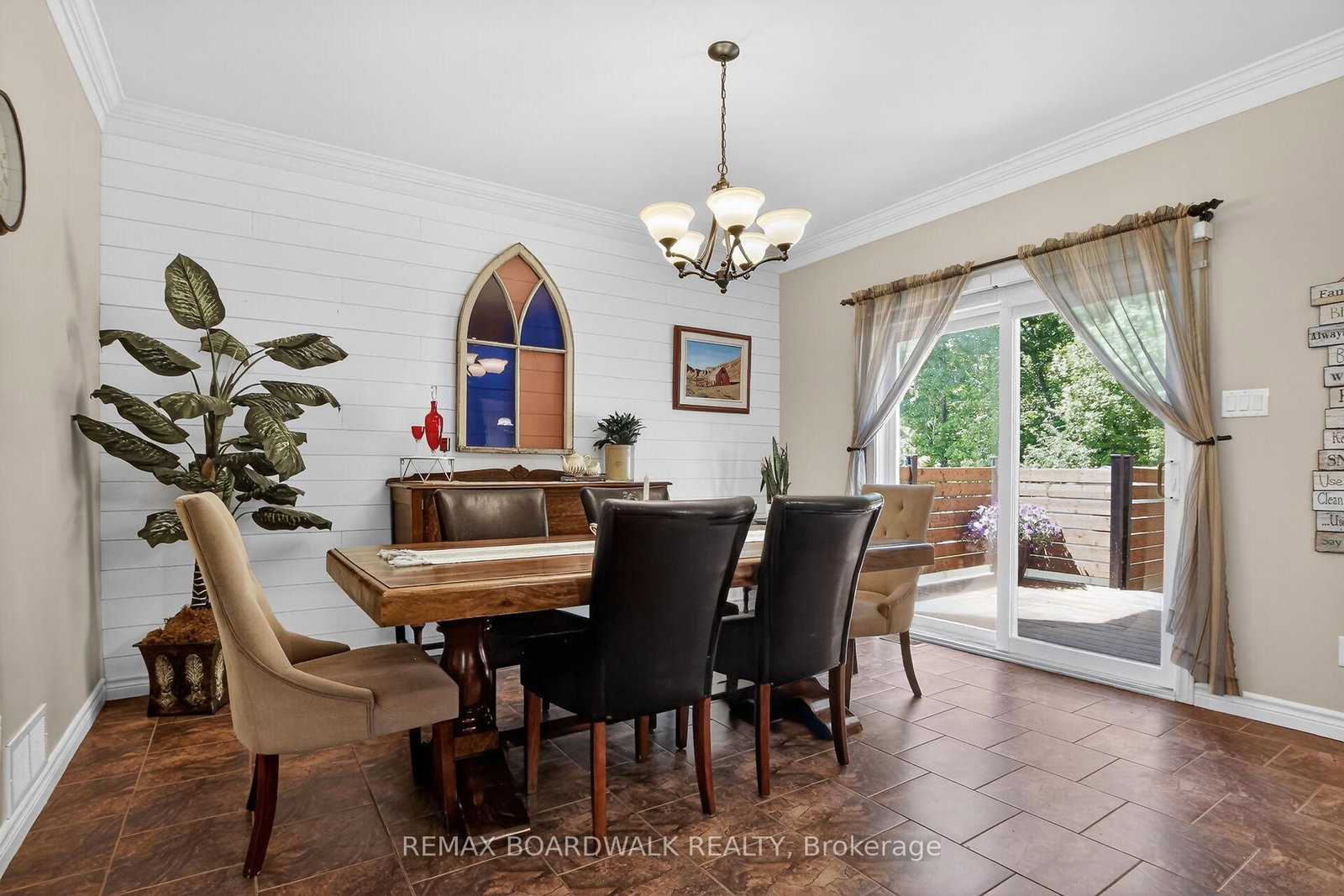 375 Quartz Avenue • Clarence-Rockland, ON photo 12