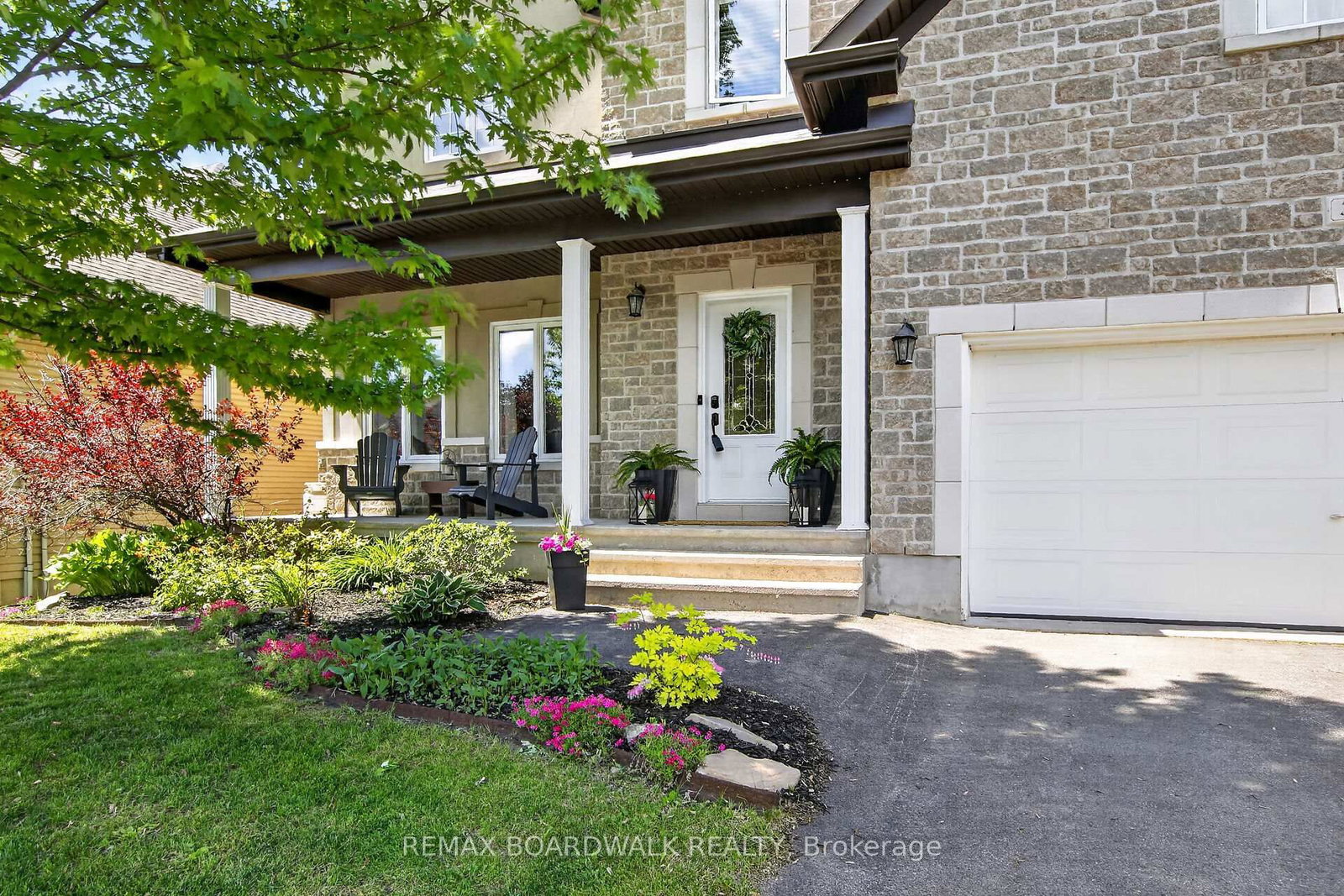 375 Quartz Avenue • Clarence-Rockland, ON photo 2