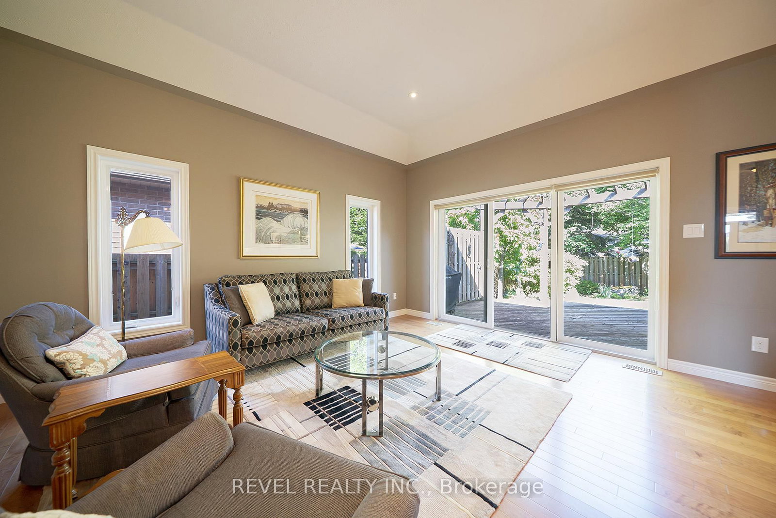 37 Mulberry Lane • Norfolk, ON photo 12