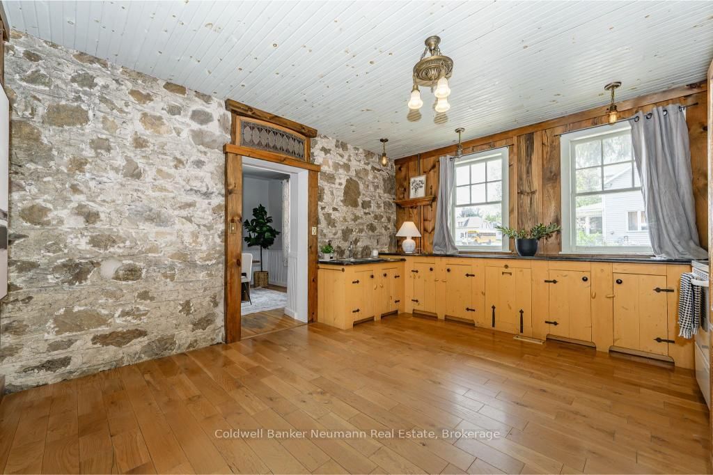 52 Brock Road S • Puslinch, ON photo 15