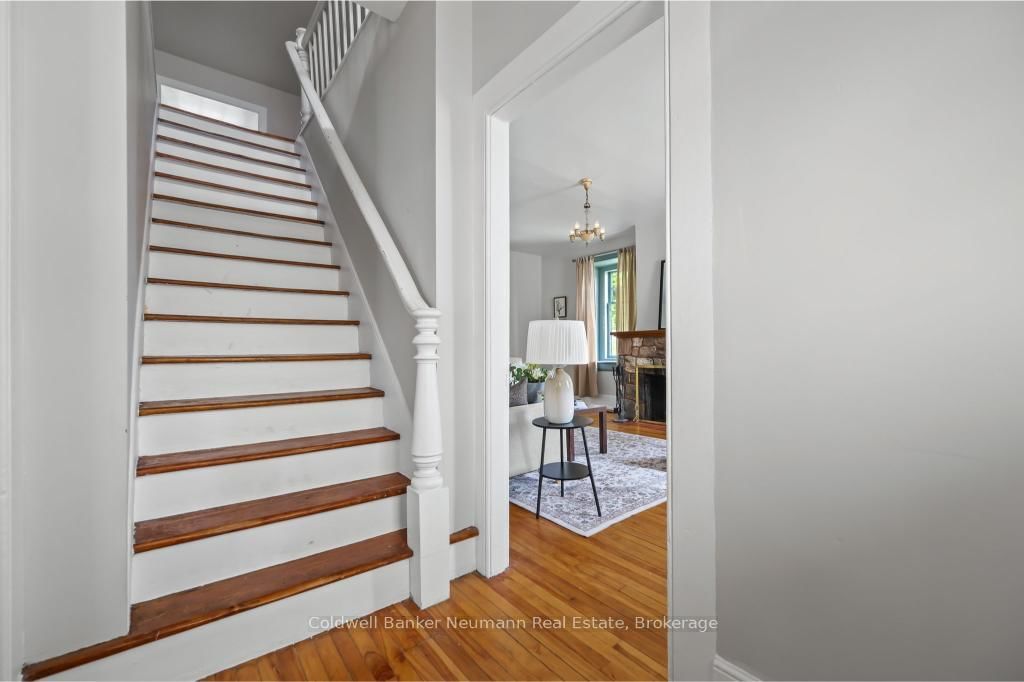 52 Brock Road S • Puslinch, ON photo 4
