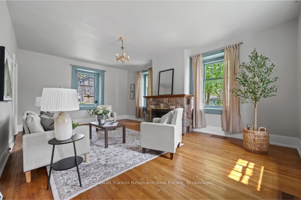 52 Brock Road S • Puslinch, ON photo 5