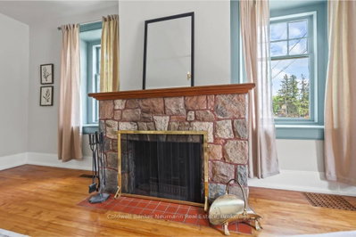 52 Brock Road S • Puslinch, ON photo 6