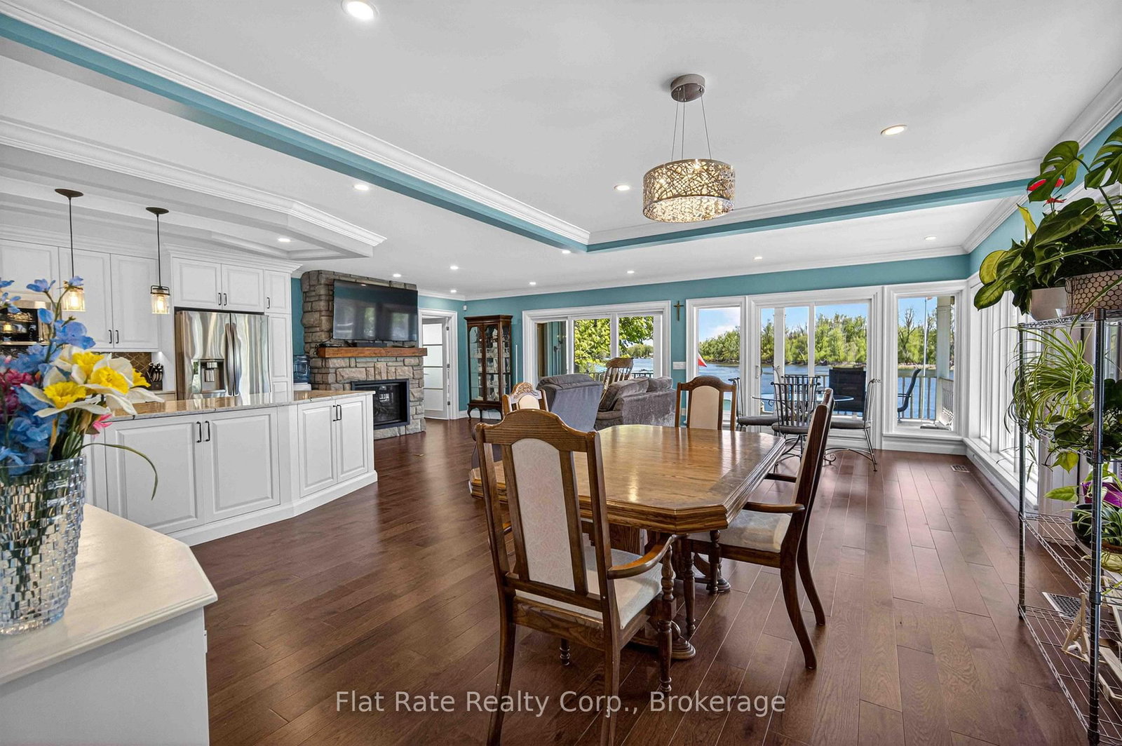 510 Monaghan Road • Peterborough, ON photo 14