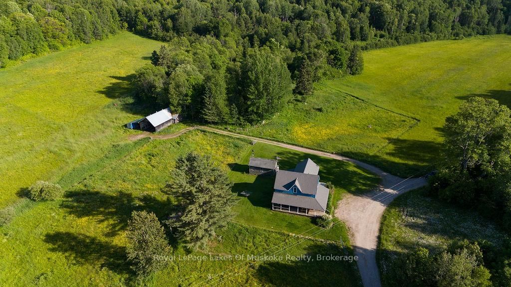 2245 Ahmic Lake Road • Magnetawan, ON photo 18