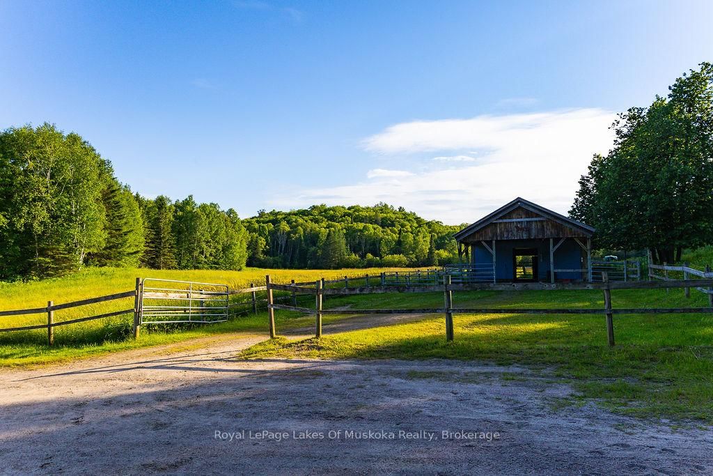 2245 Ahmic Lake Road • Magnetawan, ON photo 31