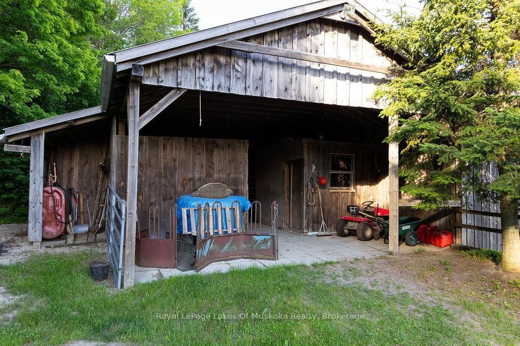 2245 Ahmic Lake Road • Magnetawan, ON photo 38