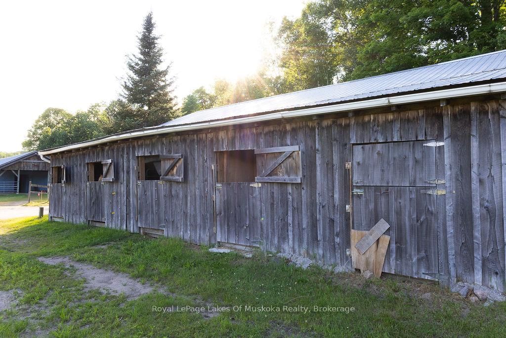 2245 Ahmic Lake Road • Magnetawan, ON photo 39