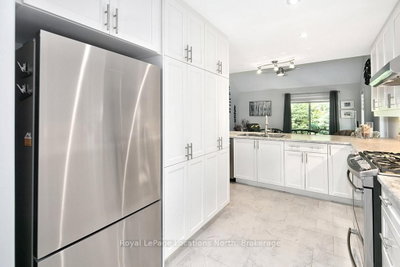 216 Macintosh Lane — more photos
