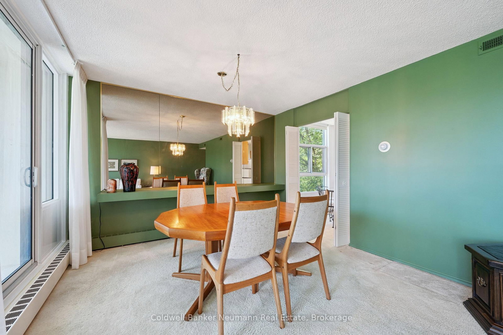 23 Woodlawn Road E • #305 • Guelph, ON photo 14