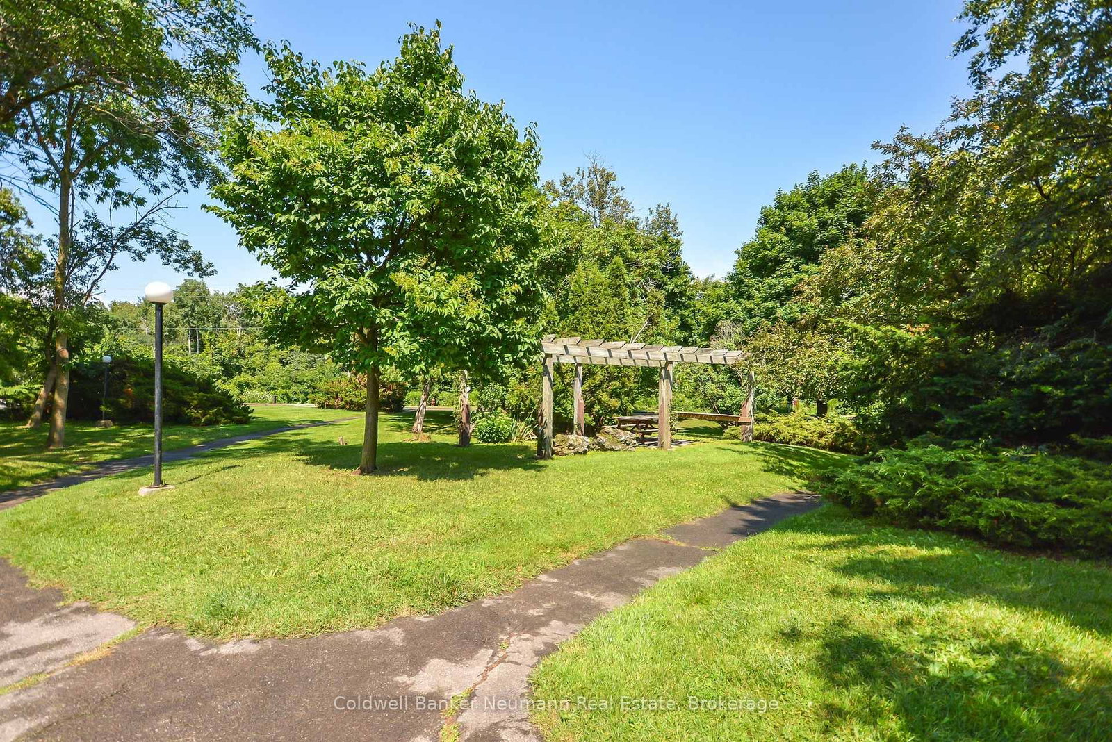 23 Woodlawn Road E • #305 • Guelph, ON photo 42