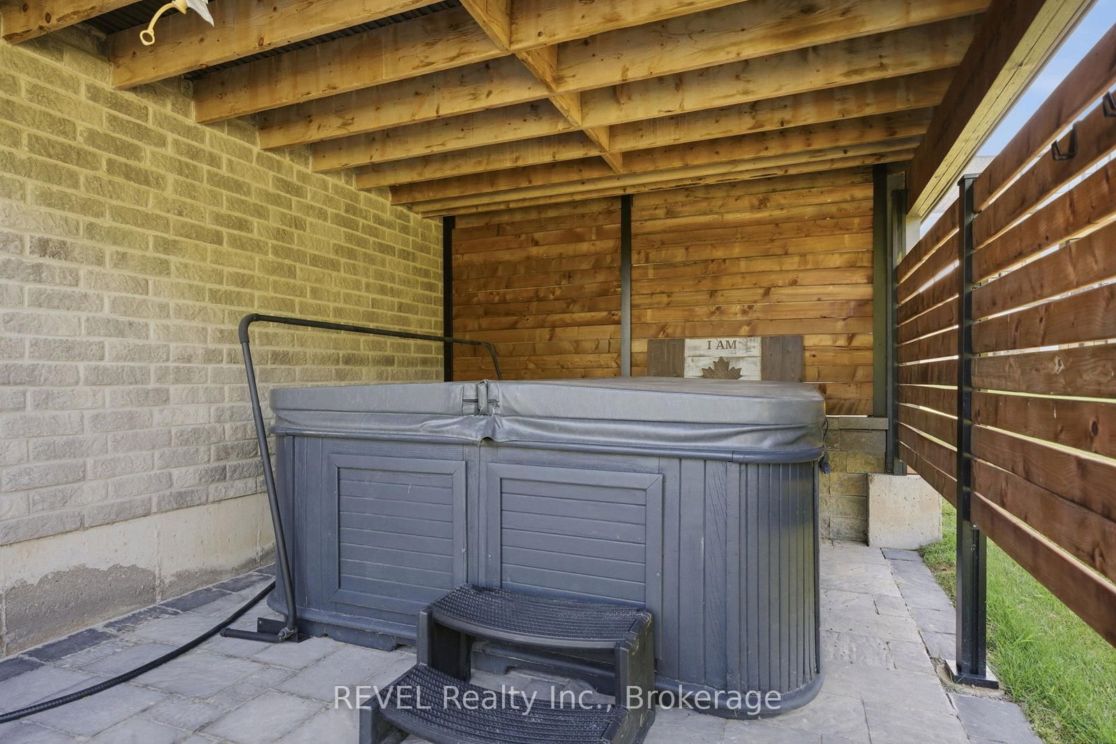 18 Four Mile Creek Road • Niagara-on-the-Lake, ON photo 38