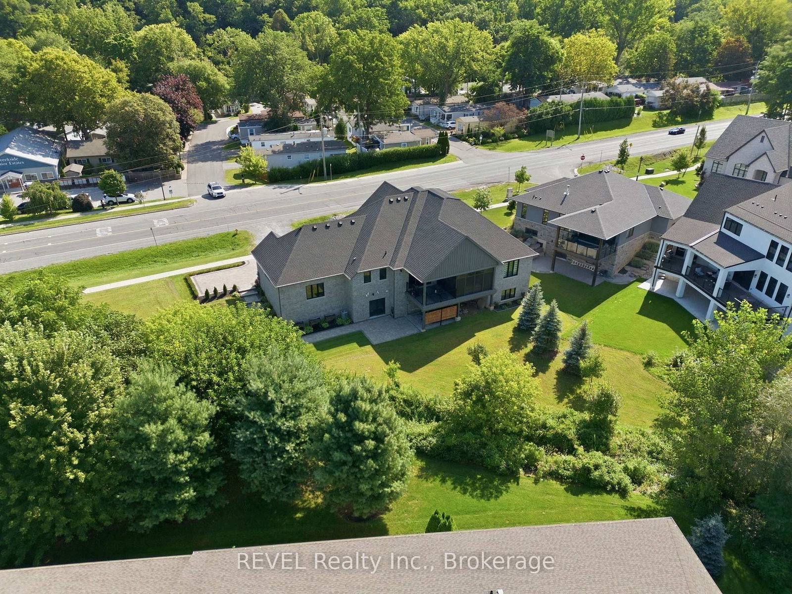 18 Four Mile Creek Road • Niagara-on-the-Lake, ON photo 42