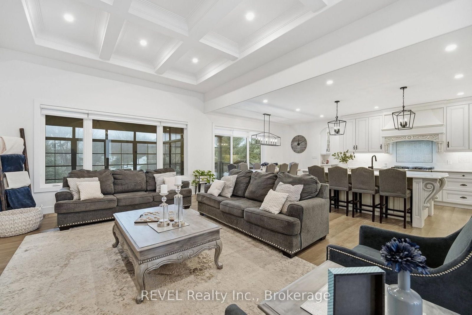 18 Four Mile Creek Road • Niagara-on-the-Lake, ON photo 8