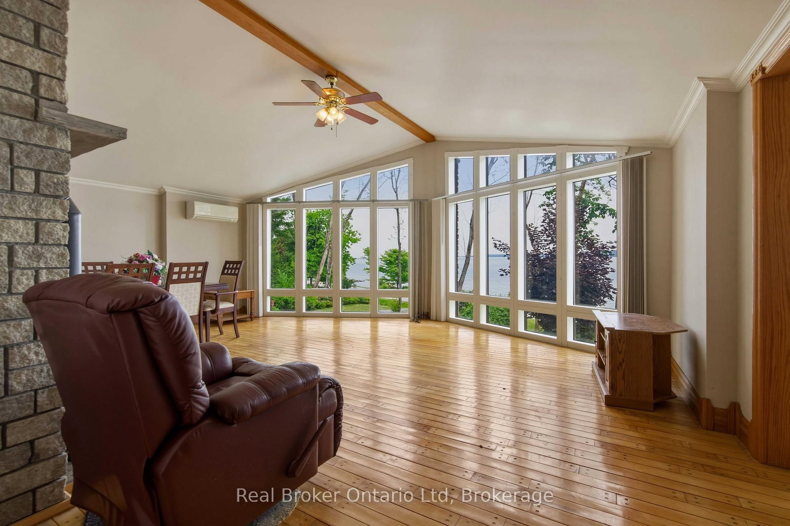 339486 Presqu'ile Road • Georgian Bluffs, ON photo 10