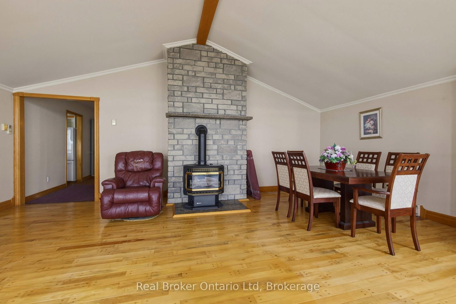 339486 Presqu'ile Road • Georgian Bluffs, ON photo 12