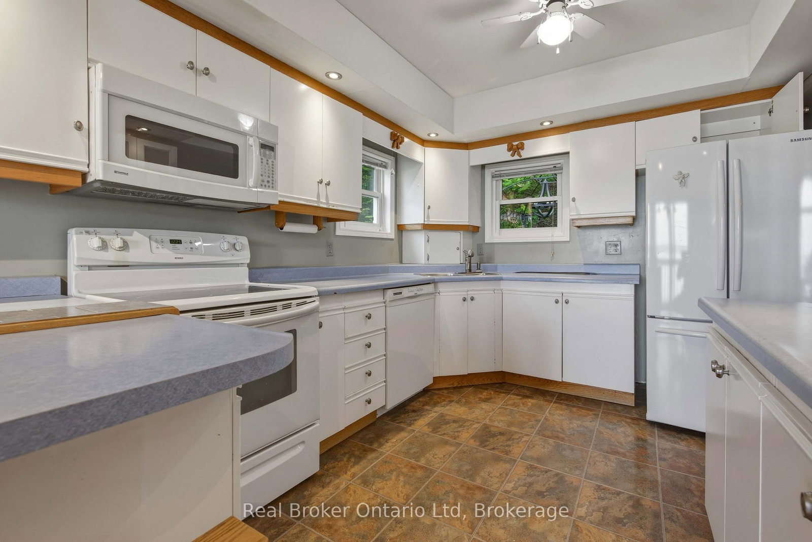 339486 Presqu'ile Road • Georgian Bluffs, ON photo 18