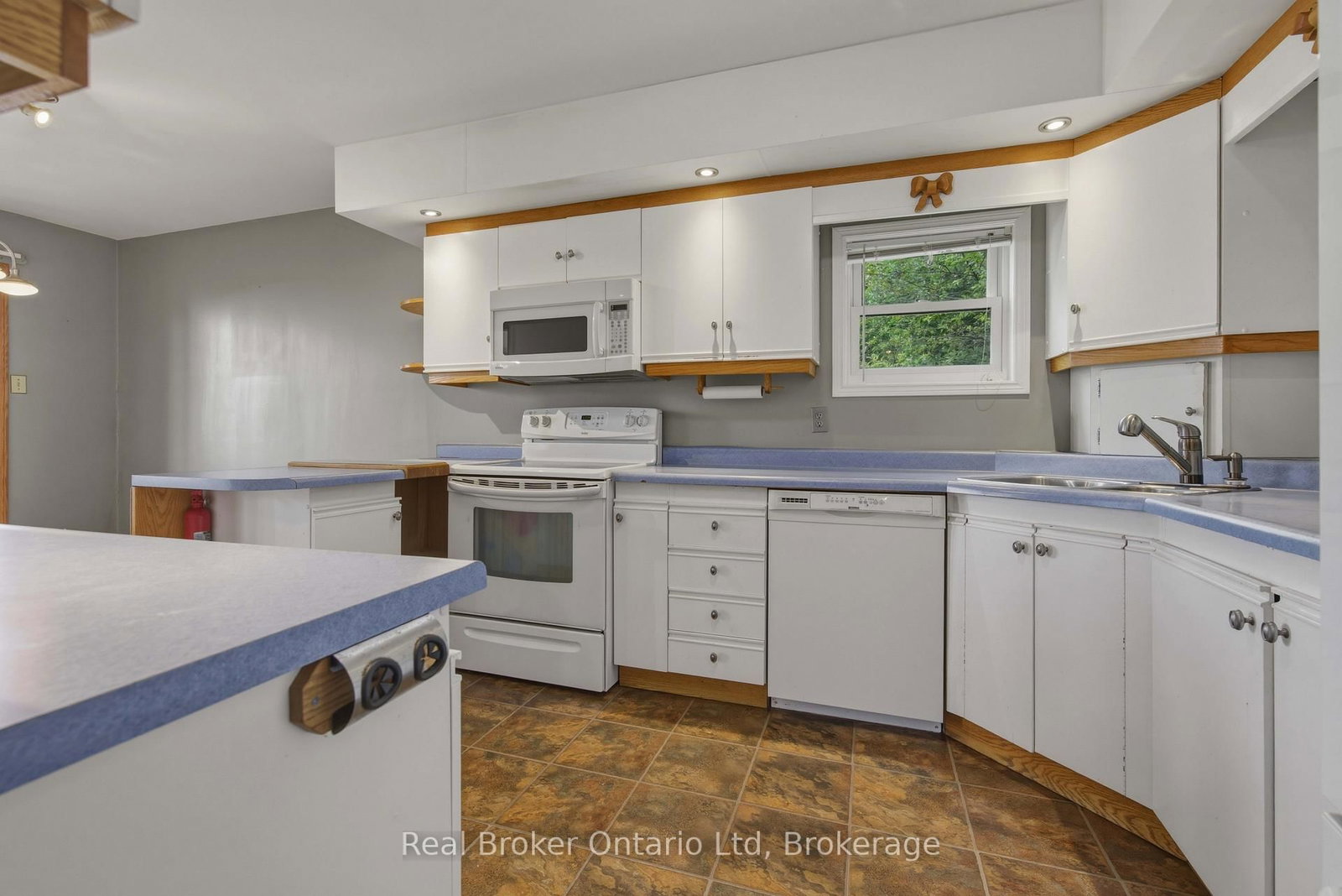 339486 Presqu'ile Road • Georgian Bluffs, ON photo 19