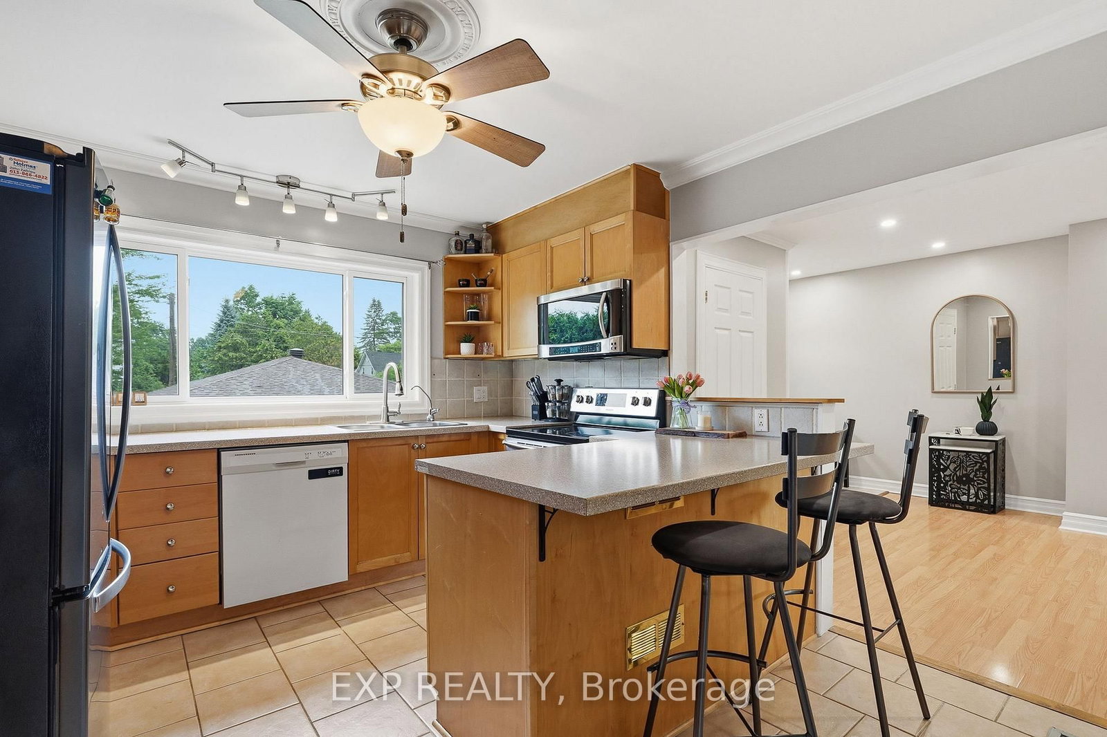 1876 Division Street • Vars, ON photo 11