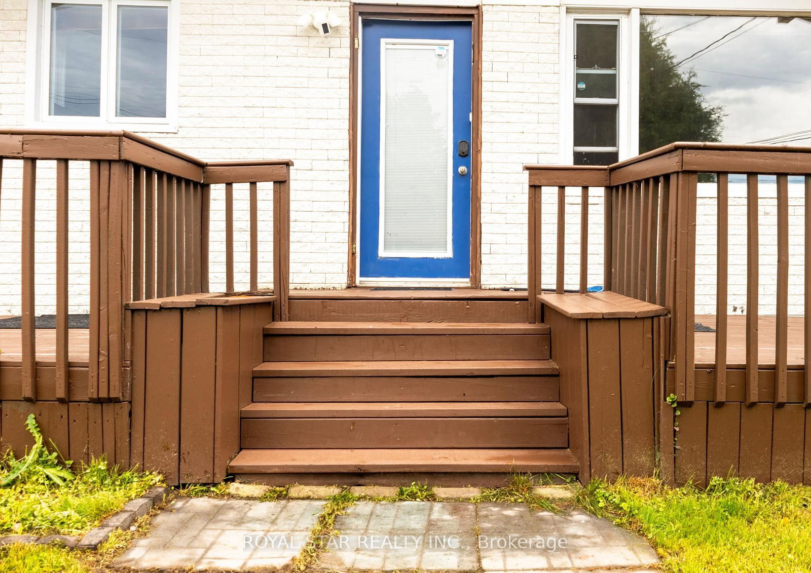 60 Charlotte Avenue • Greater Sudbury, ON photo 2