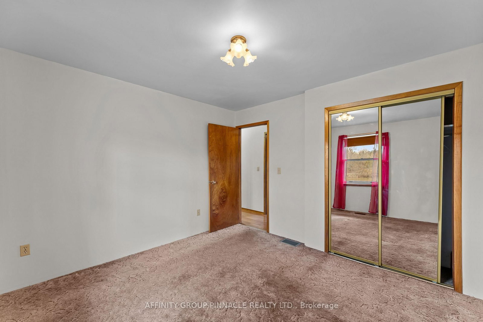 28 Water Street • Kawartha Lakes, ON photo 18