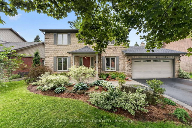 207 Longfield Crescent