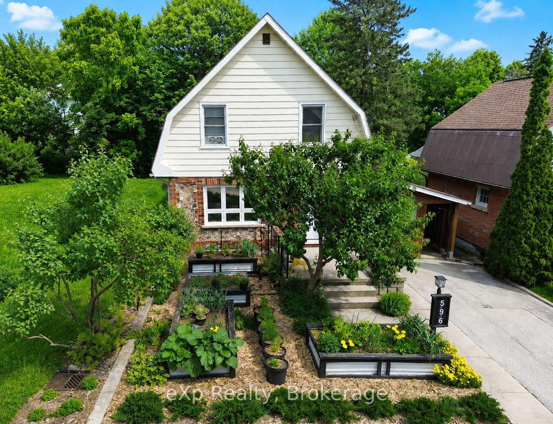 home for sale on 596 13th A Street W