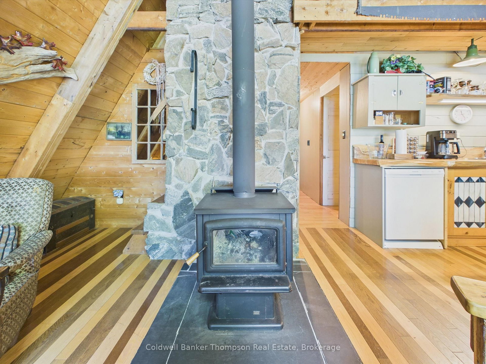 393 A Loon Lake Road • Kearney, ON photo 14
