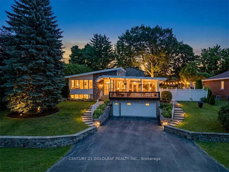 home for sale on 1549 Du Parc Avenue