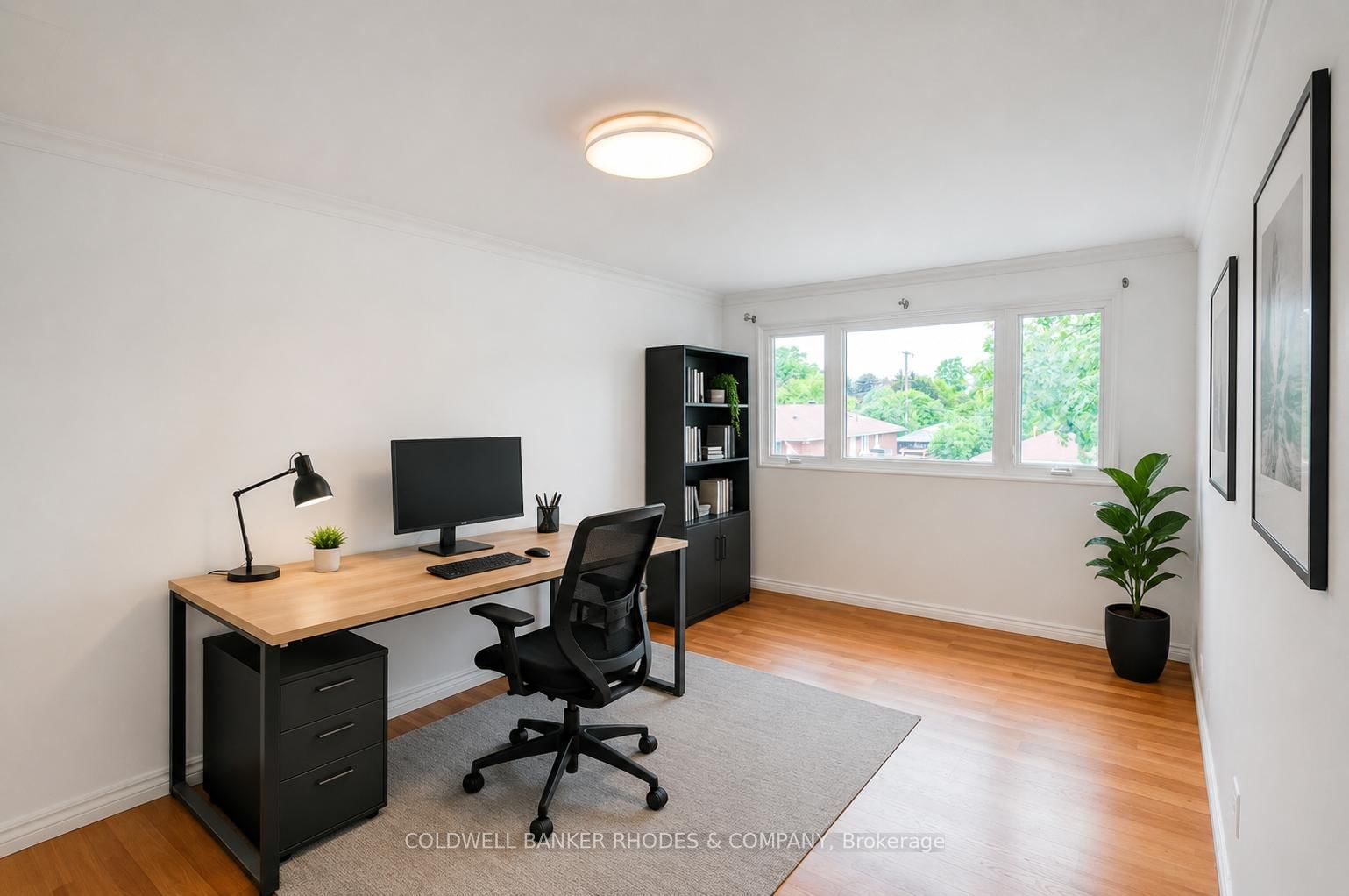 Detached House sold at 1430 Edgecliffe Avenue, Ottawa, Ontario, K1Z 8G1 - Carlington - MLS: X13513402
