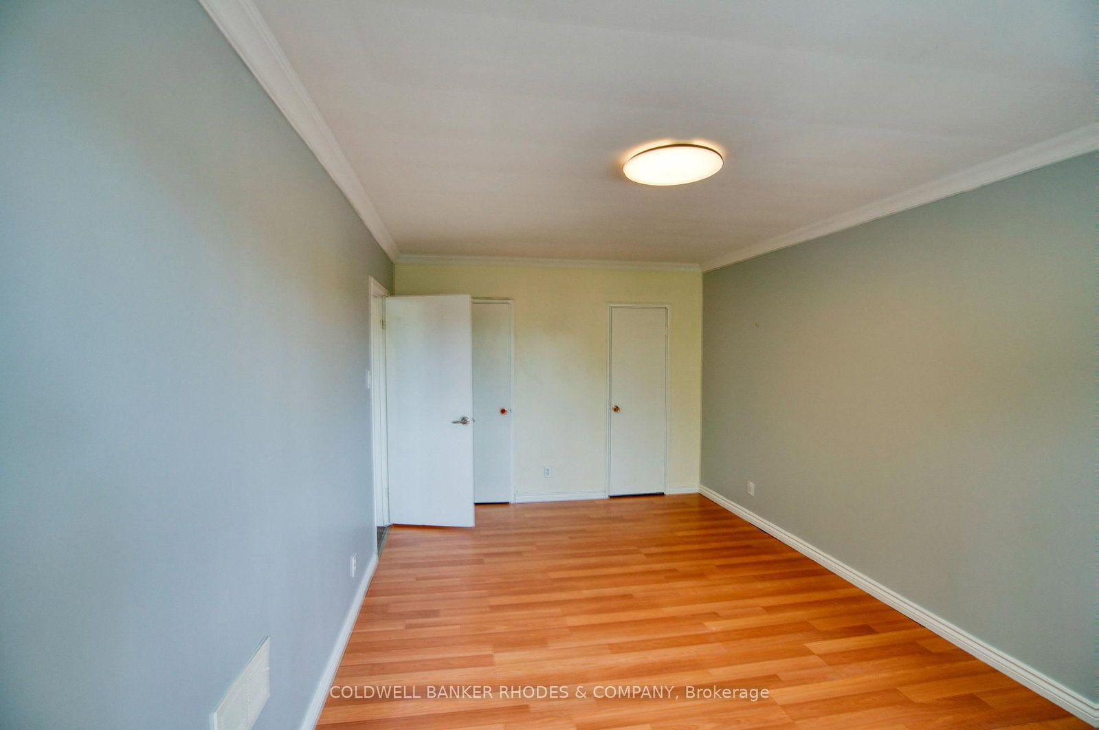 Detached House sold at 1430 Edgecliffe Avenue, Ottawa, Ontario, K1Z 8G1 - Carlington - MLS: X13513402
