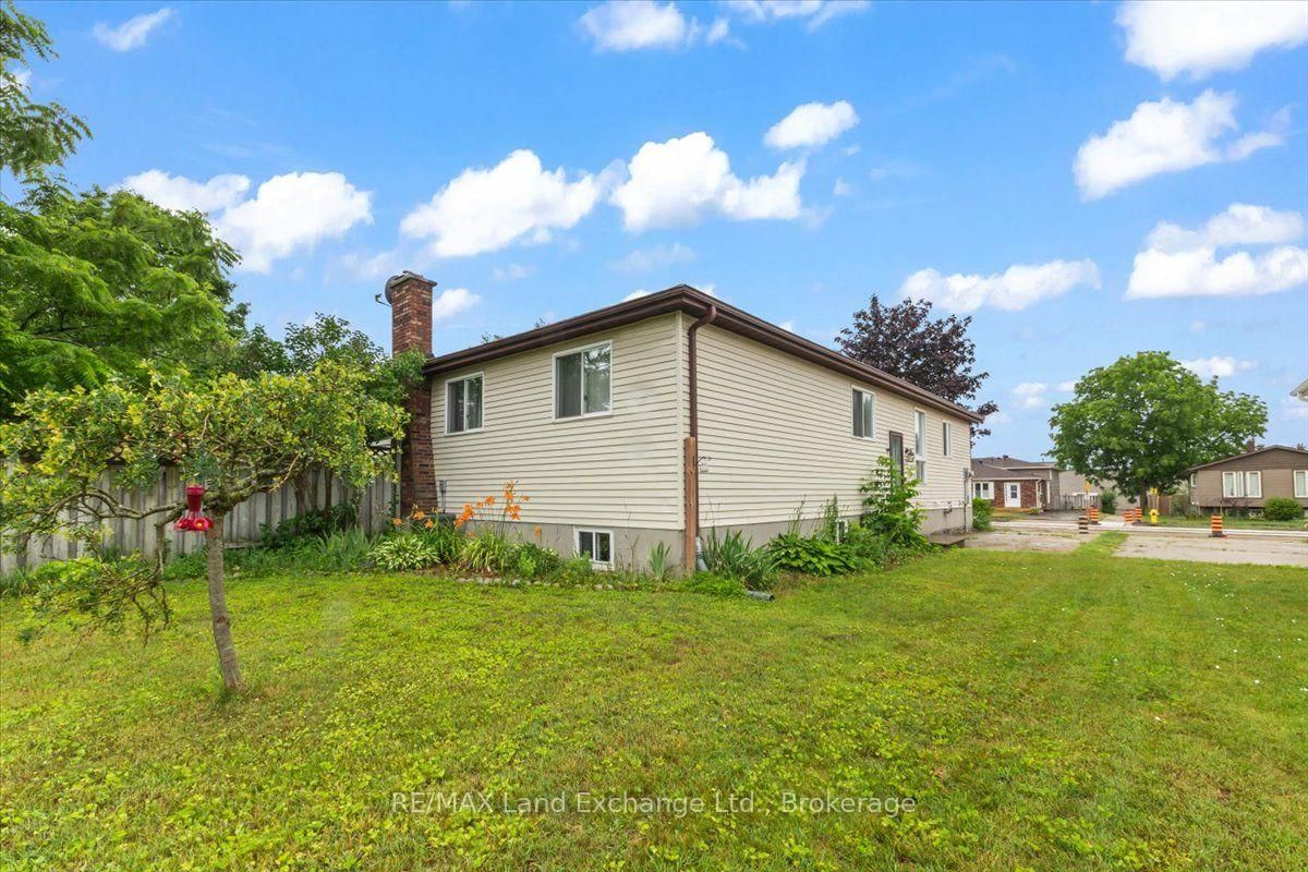 283 Bricker Street • Saugeen Shores, ON photo 24