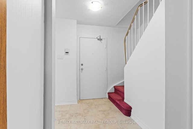 8 - 520 Fenerty Court