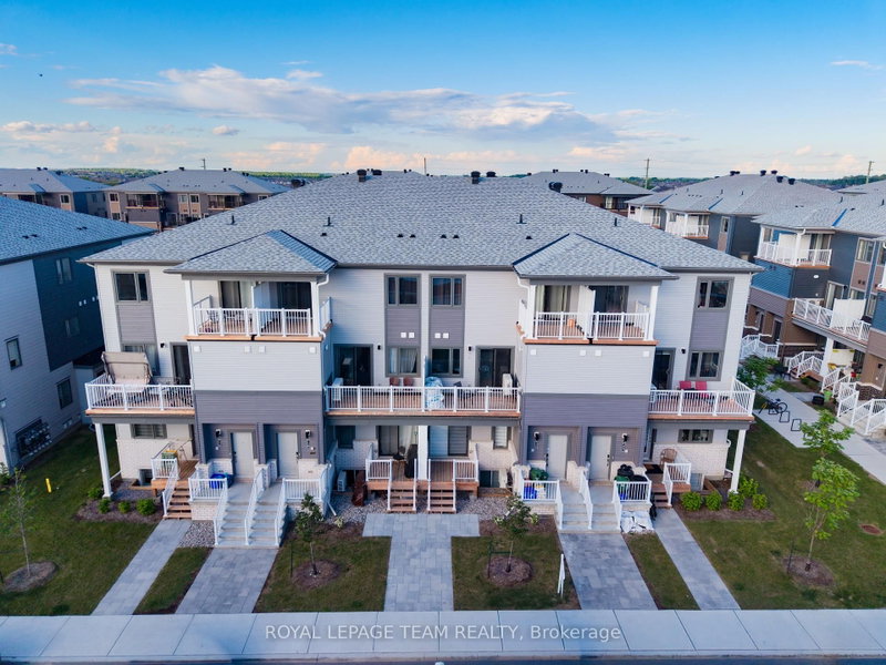 home for lease on 916 Parnian Private