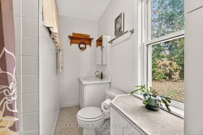 1262 Rodney Lane • North Dundas, ON photo 8