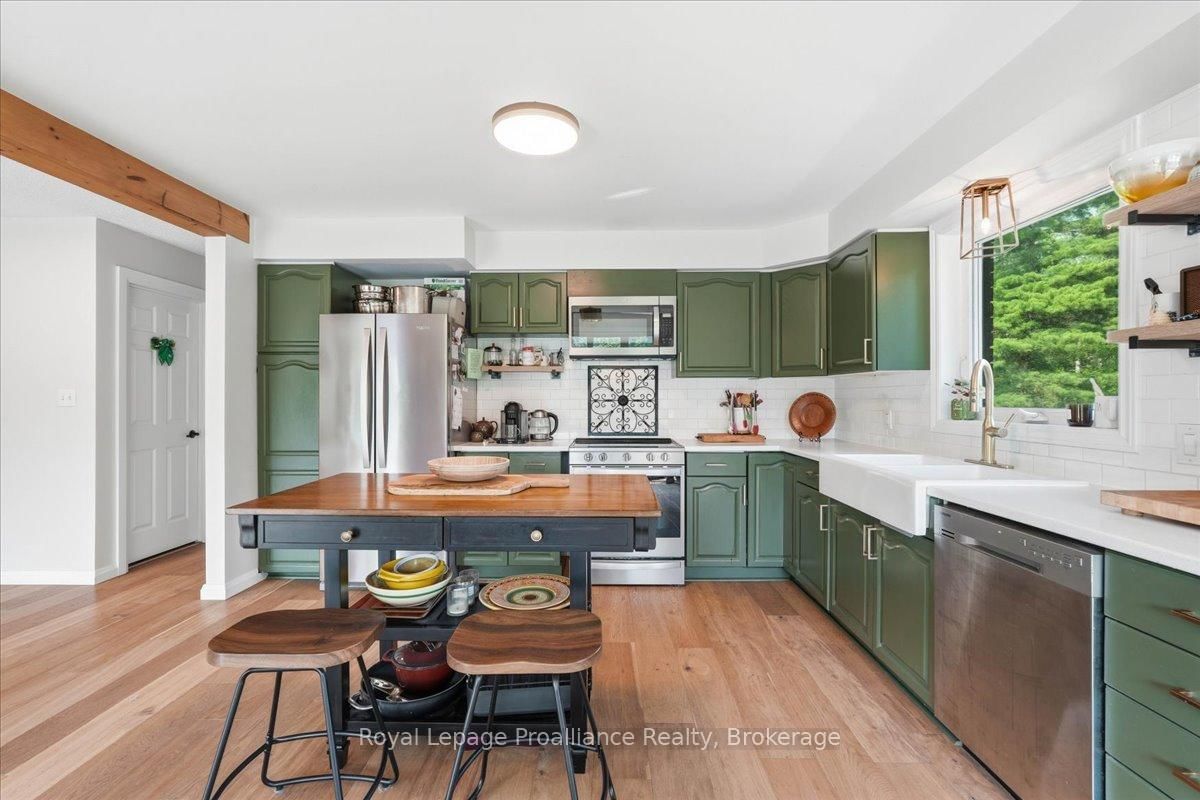 10389 Highway 41 • Kaladar, ON photo 10