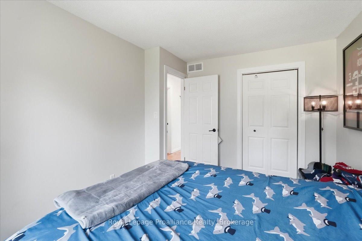 10389 Highway 41 • Kaladar, ON photo 15